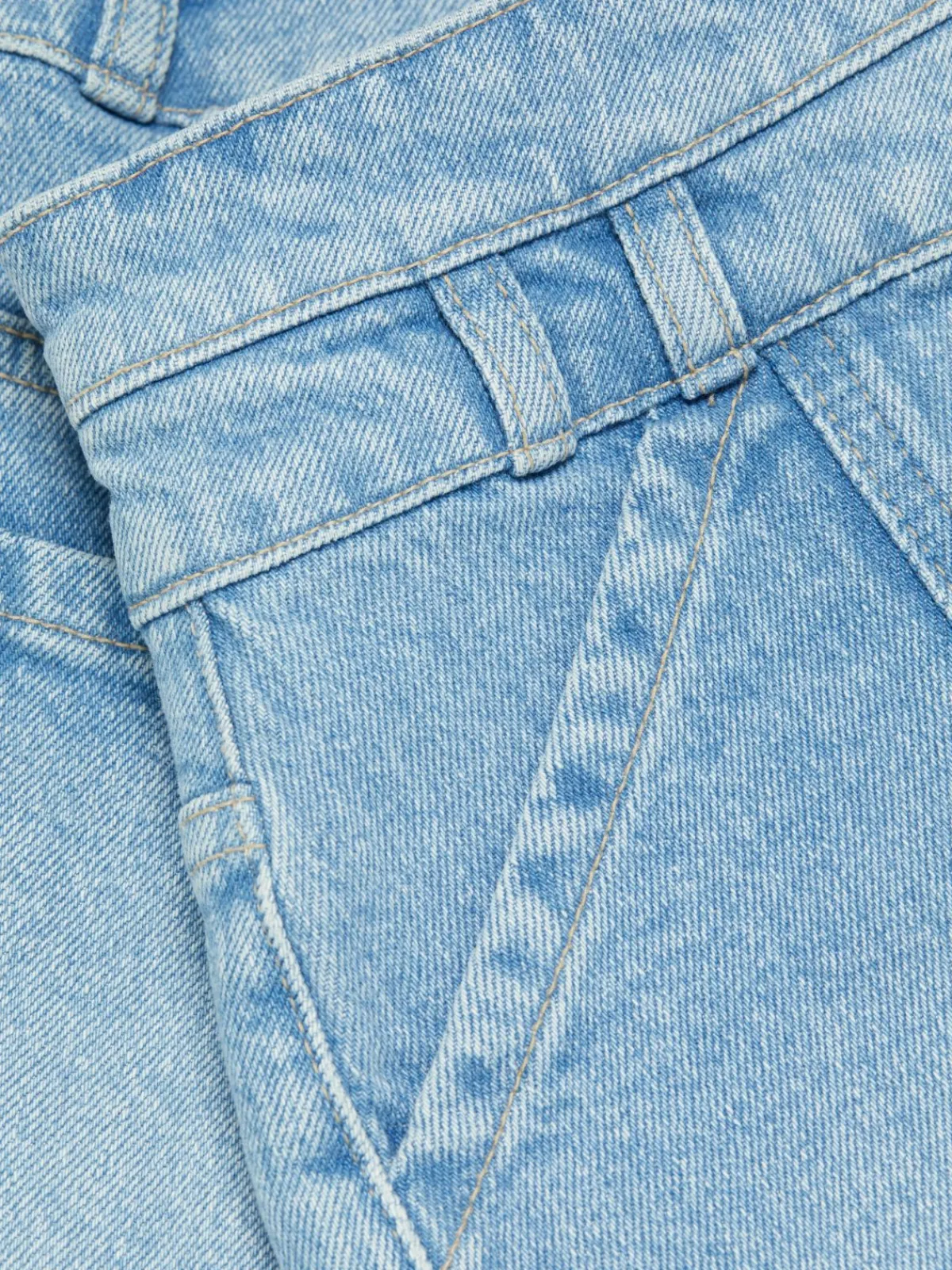 Women Frame Double Button Denim Shorts